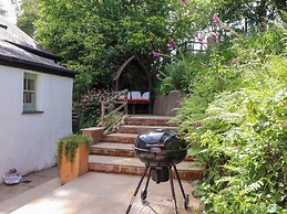 Bwthyn Gwyn Ty'n Y Pant