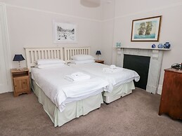 2 York House