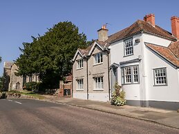 Elm Villa