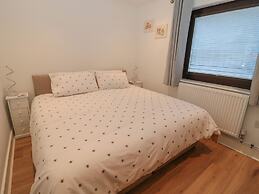 The Hideaway at Hollyoak