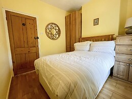 Red Squirrel Cottage, 5 Biddlestone