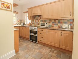 Red Squirrel Cottage, 5 Biddlestone