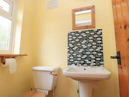 Red Squirrel Cottage, 5 Biddlestone