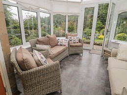 Red Squirrel Cottage, 5 Biddlestone