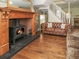 Red Squirrel Cottage, 5 Biddlestone