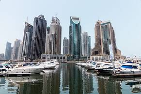 Elegant 3BR in Dubai Marina With Scenic Views!