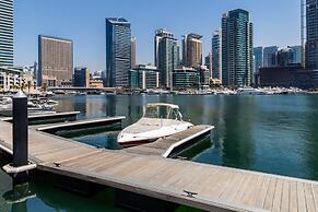 Elegant 2BR With Magnificent Marina Views!