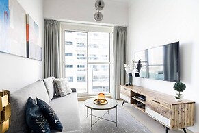 Modern and Stylish 1BR in Business Bay