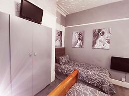 Immaculate 1-bed Apartment in Blackpool - Sleeps 5