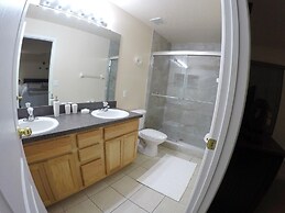 Four Bedroom Pool Home - 1008 RR - Vusa