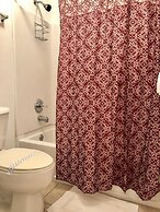 Three Bedroom Condo - 8841 GP - Vusa