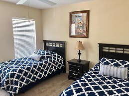 Four Bedroom Pool Home - 150 EP - Vusa