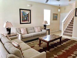 Four Bedroom Pool Home - 150 EP - Vusa