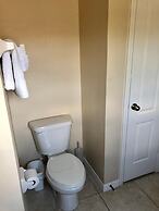 Four Bedroom Pool Home - 150 EP - Vusa