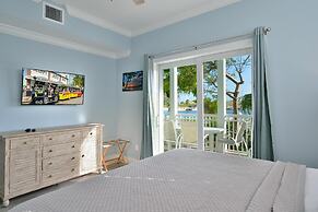 Bayview South 801 Eisenhower Dr. #6