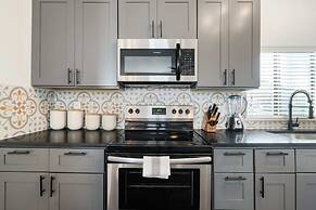 Abode Houston - Montrose Downtown