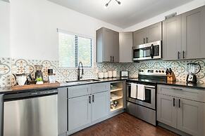 Abode Houston - Montrose Downtown