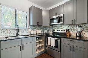 Abode Houston - Montrose Downtown