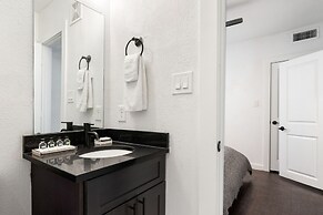 Abode Houston - Montrose Downtown