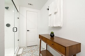 Abode Houston - Montrose Downtown