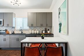 Abode Houston - Montrose Downtown