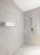 Hilton Garden Inn Jakarta Taman Palem