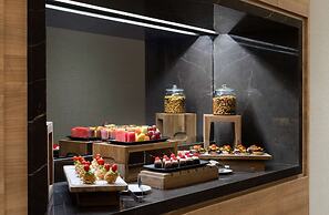 Hilton Garden Inn Jakarta Taman Palem