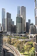 Orange Stay At Melbourne Quarter