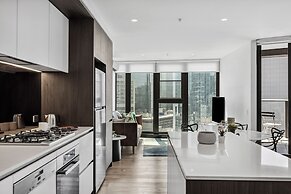 Orange Stay At Melbourne Quarter