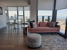 Orange Stay At Melbourne Quarter