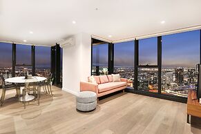 Orange Stay At Melbourne Quarter