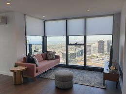 Orange Stay At Melbourne Quarter