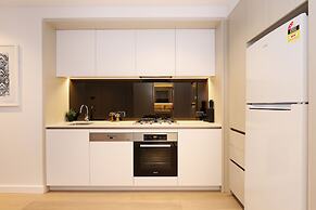 Orange Stay At Melbourne Quarter