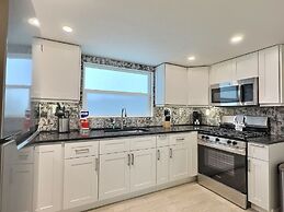 Siesta Heron Suites & Villas