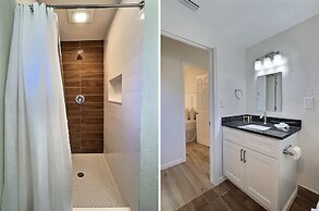 Siesta Heron Suites & Villas