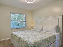 Siesta Heron Suites & Villas