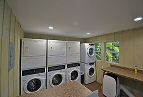 Siesta Heron Suites & Villas