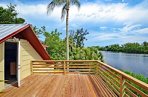 Siesta Heron Suites & Villas