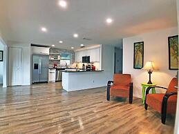 Siesta Heron Suites & Villas