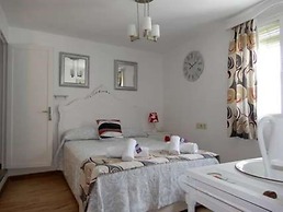 Rural House in Niguelas