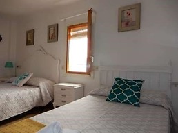 Rural House in Niguelas