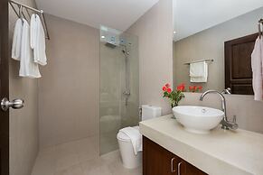 Modern Tropical Villa