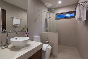 Modern Tropical Villa