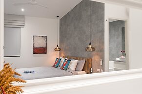 Villa Palm Vista - Luxury, Private Pool Villa