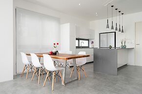 Villa Casa Bella - Luxury, Private Pool Villa