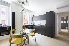 ROMAC - Trinity II with Sauna & Hot Tub