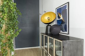 ROMAC - Trinity II with Sauna & Hot Tub