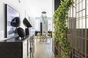 ROMAC - Trinity II with Sauna & Hot Tub