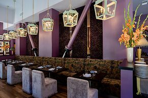 The Exchange Sacramento, Curio Collection by Hilton