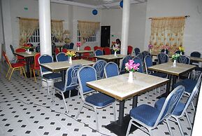 Nora Hotel